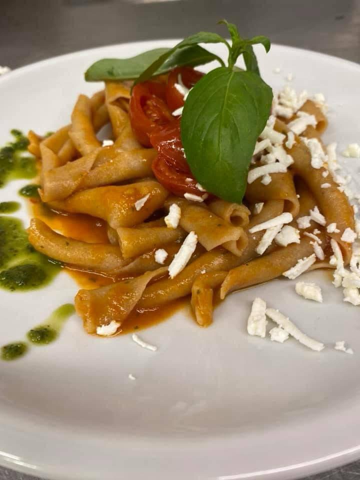 Piatto tipico salentino servito durante la cena inclusa